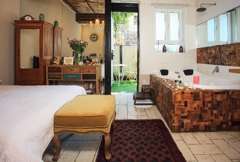 Trieste Neve Tzedek Boutique Suites Tel Aviv Exterior photo